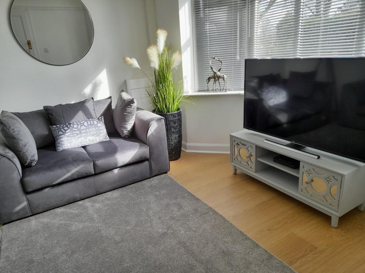Doctors Lane Stylish 3 Bedroom Family House With Parking メルトン・モウブレイ エクステリア 写真