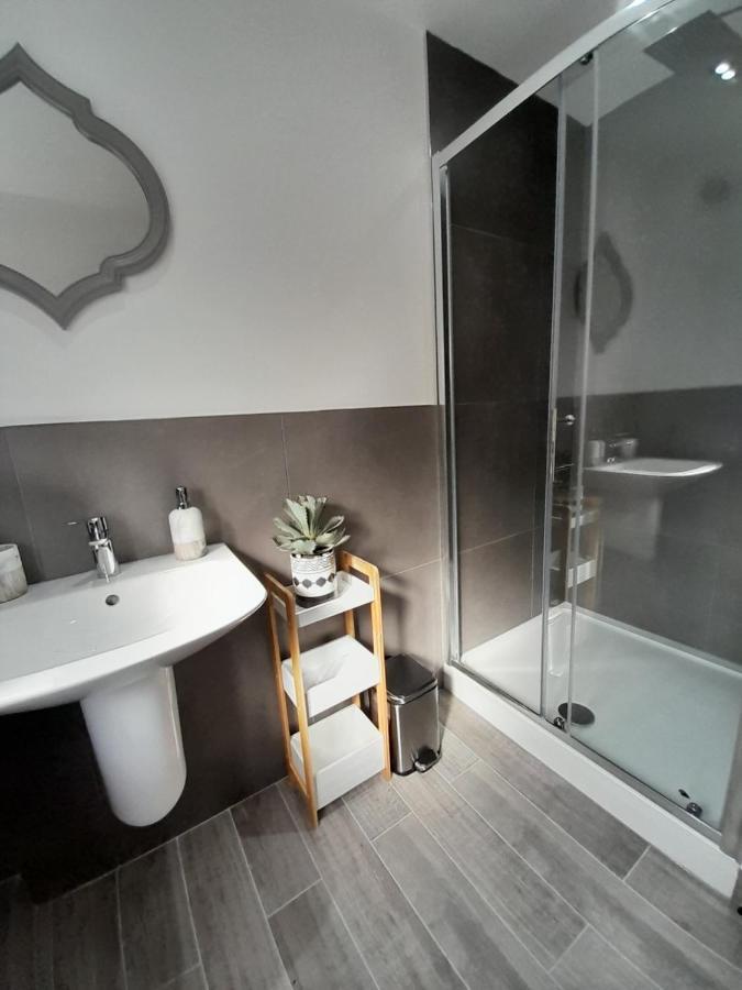 Doctors Lane Stylish 3 Bedroom Family House With Parking メルトン・モウブレイ エクステリア 写真