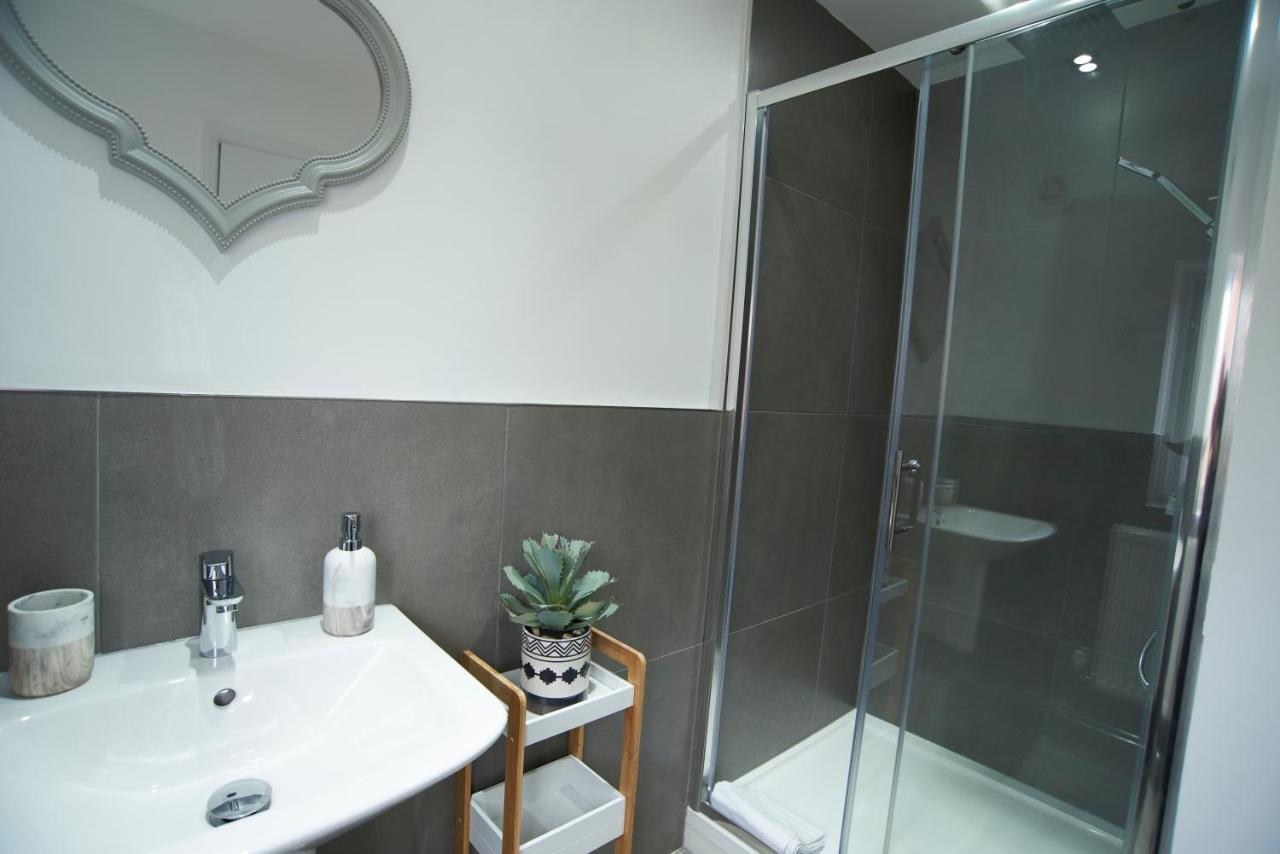 Doctors Lane Stylish 3 Bedroom Family House With Parking メルトン・モウブレイ エクステリア 写真