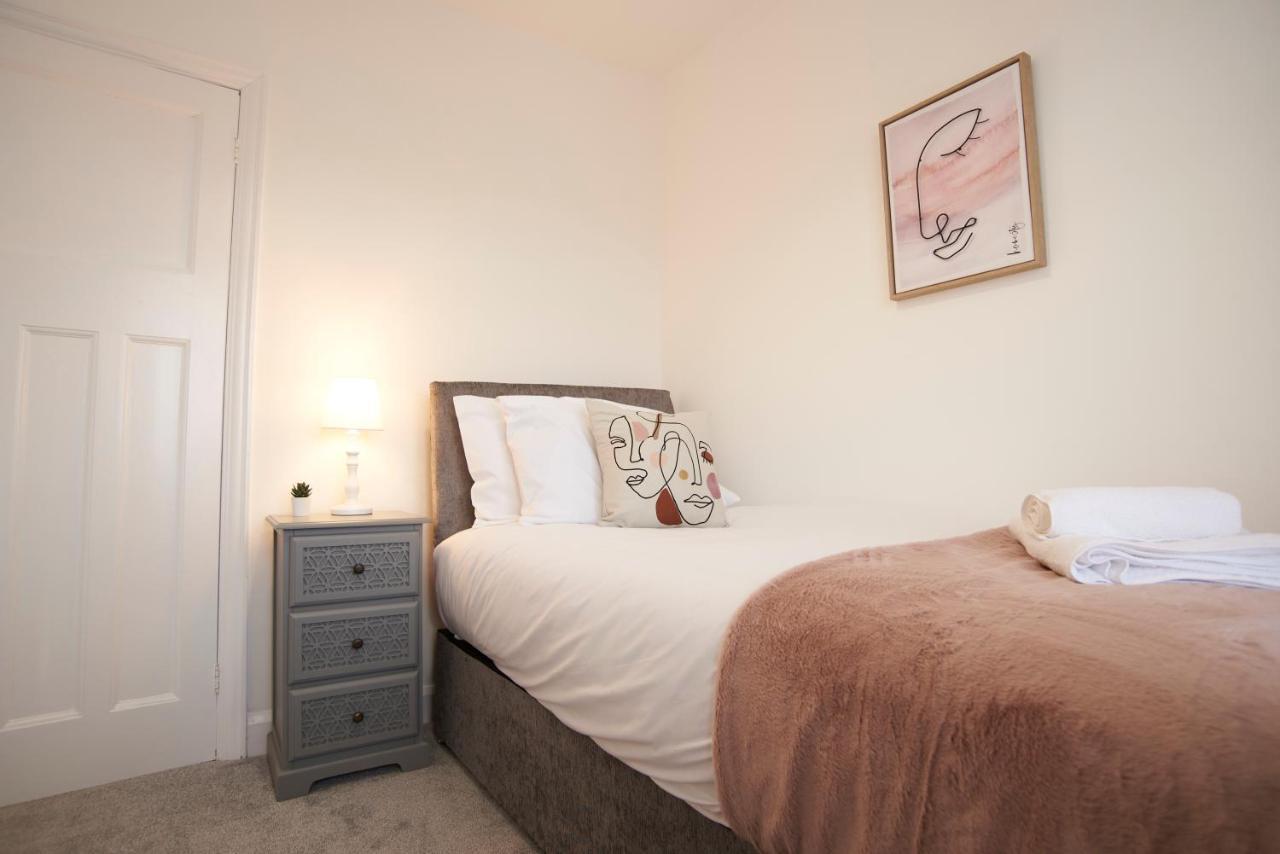Doctors Lane Stylish 3 Bedroom Family House With Parking メルトン・モウブレイ エクステリア 写真