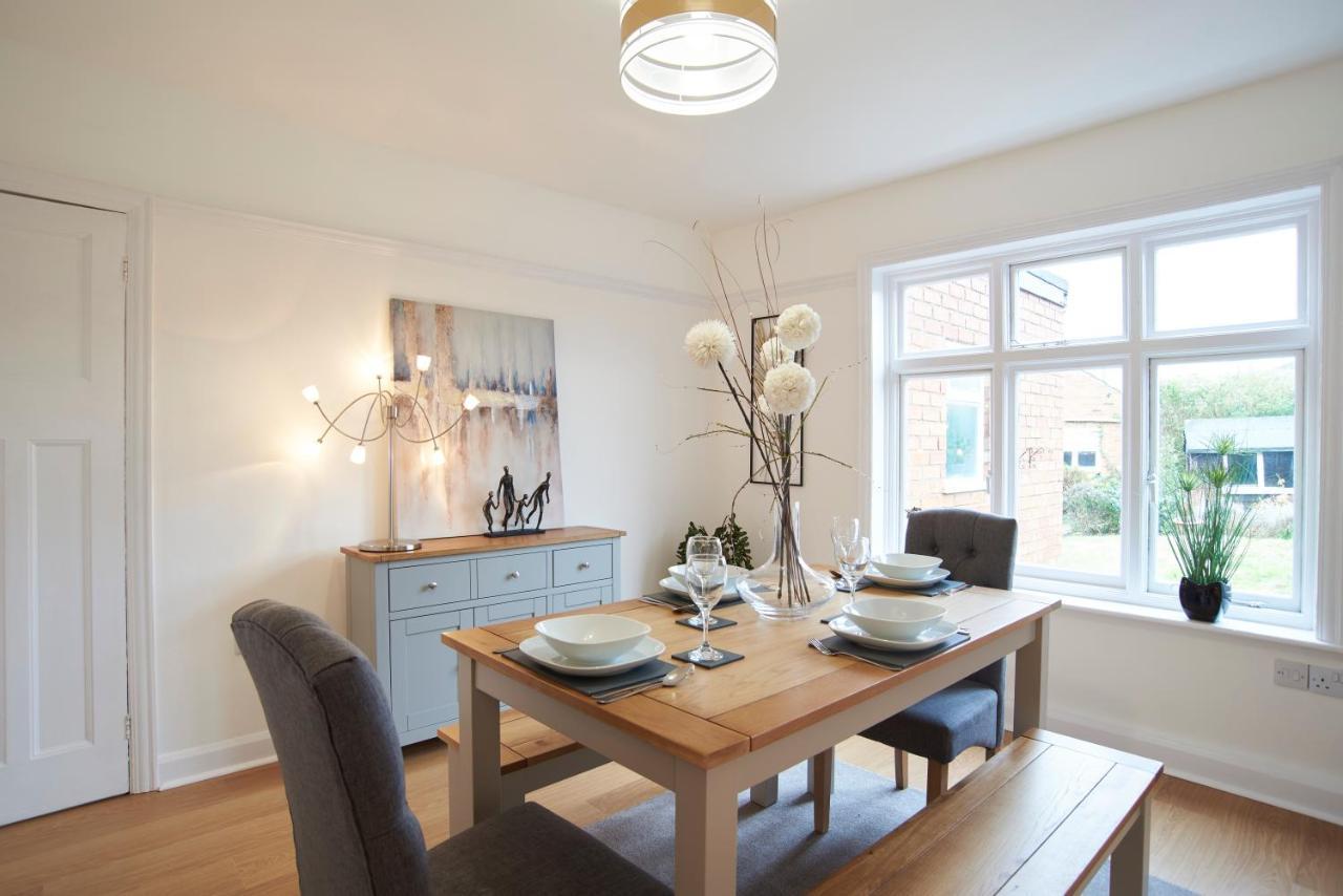 Doctors Lane Stylish 3 Bedroom Family House With Parking メルトン・モウブレイ エクステリア 写真